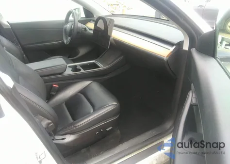 2021 Tesla Model Y Long Range Dual Motor All-Wheel Drive z USA, uszkodzony, nr VIN 5YJYGDEE4MF175885